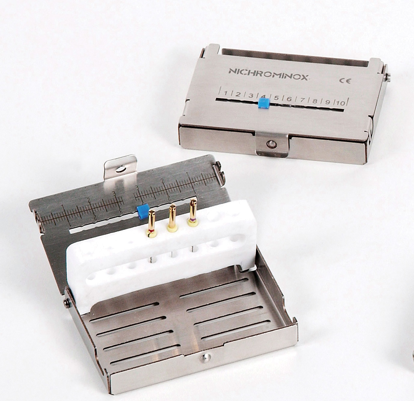 1073119_UK_Product_02_-Endo-Pro-Stainless-Steel-Stand-for-8-Instruments.jpg